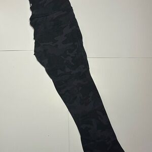 Lululemon Black Camouflage Leggings